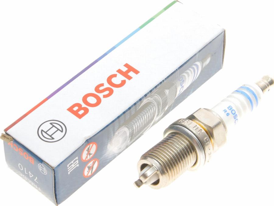 BOSCH 0 242 240 566 - Свічка запалювання avtolavka.club