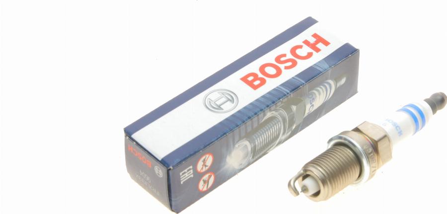 BOSCH 0 242 236 592 - Свічка запалювання avtolavka.club