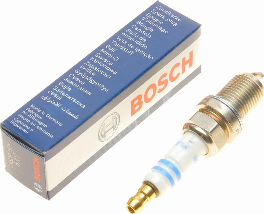 BOSCH 0 242 230 557 - Свічка запалювання avtolavka.club