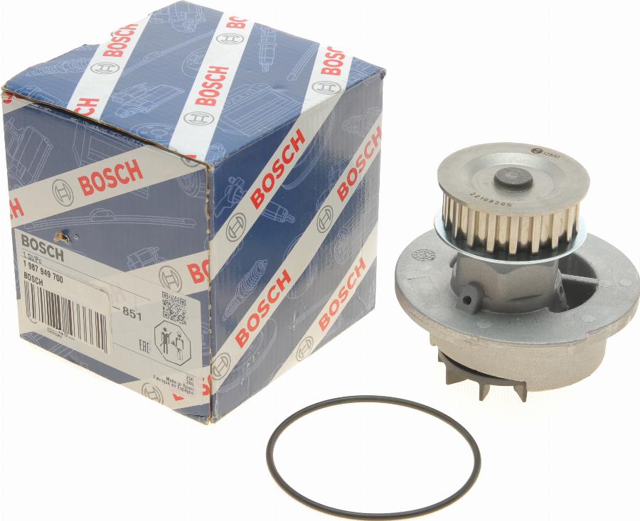 BOSCH 1 987 949 700 - Водяний насос avtolavka.club