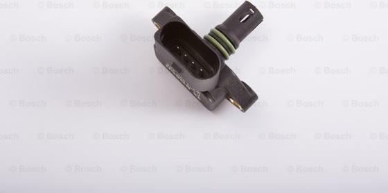 BOSCH F 000 99P 402 - Датчик, тиск у впускний трубі avtolavka.club