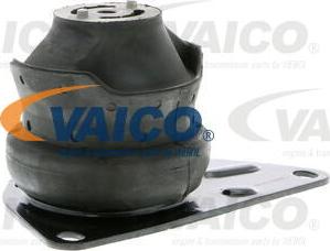VAICO V10-1426 - Подушка, підвіска двигуна avtolavka.club