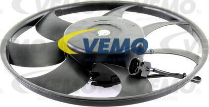 Vemo V46-01-1304 - Вентилятор, охолодження двигуна avtolavka.club